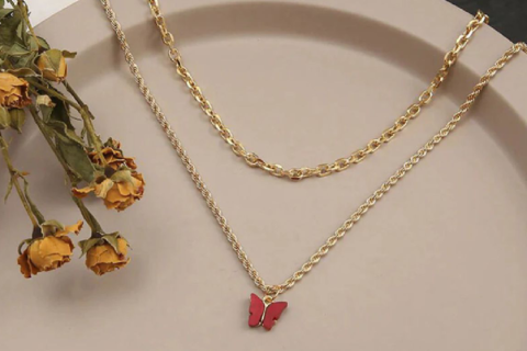 RED BUTTERFLY PENDANT WITH GOLDEN CHAIN