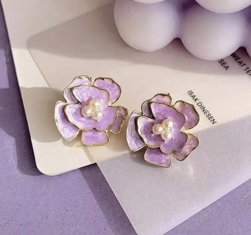 Lavender Pearl Flower Stud Earrings