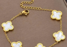 Stainless Steel Gold-Plated White Clover Mother of Pearl Link Bracelet For Women